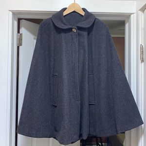 Original American Apparel wool cape. Perfect condition. Charcoal grey. BEAUTIFUL